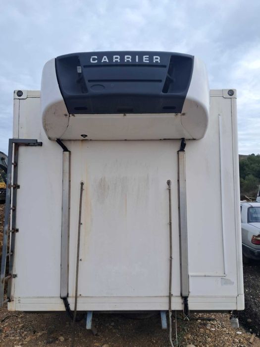 Contentor Carrier com a Gasóleo