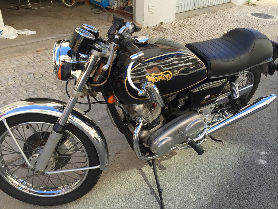 Norton Commando 750 Interstate