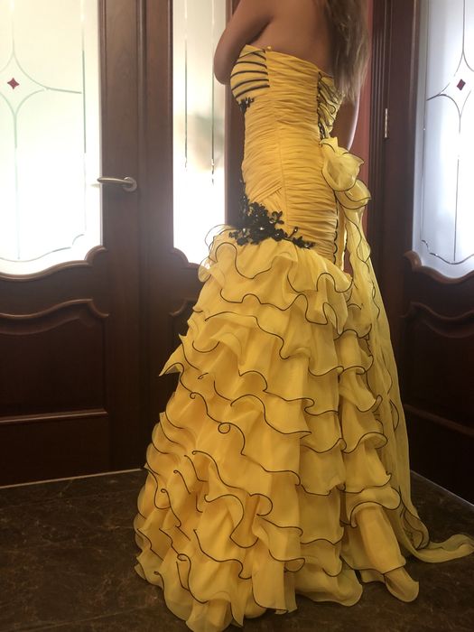 Плаття на випускний,бальне