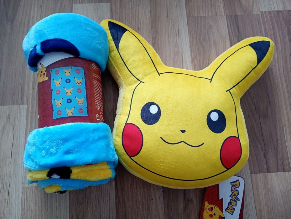 Zestaw komplet poduszka koc kocyk pokemon