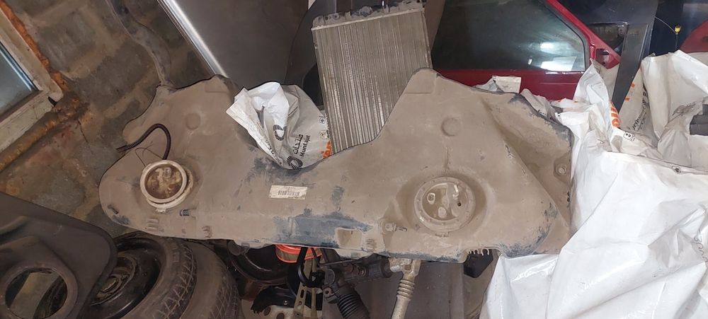 Бак бмв е39 2,5 бензин