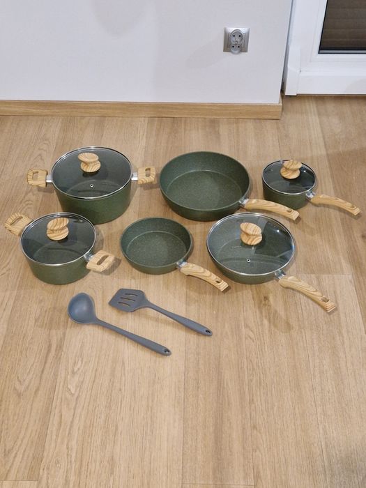 Zestaw garnków Kitchen Academy 12 el.