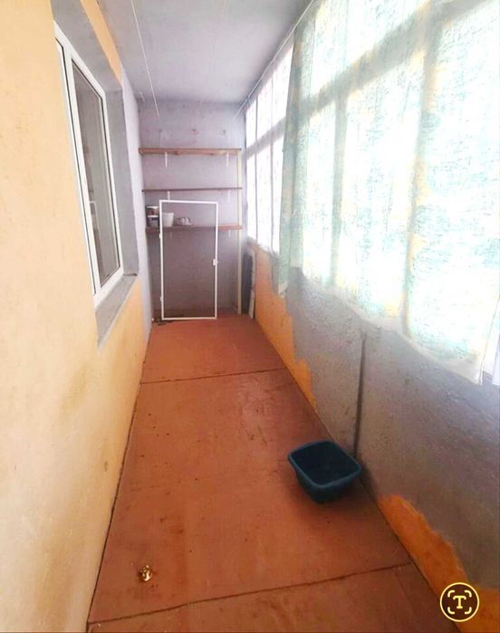 3-к. кв-ра 70 кв.м. в цегляному будинку, Сахарова. Газ. Держ. програми