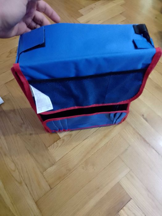 Nowy organizer dla dziecka do auta