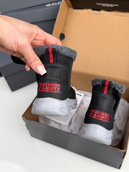 Детские мигающие сапоги дутики на липучках Skechers 23р