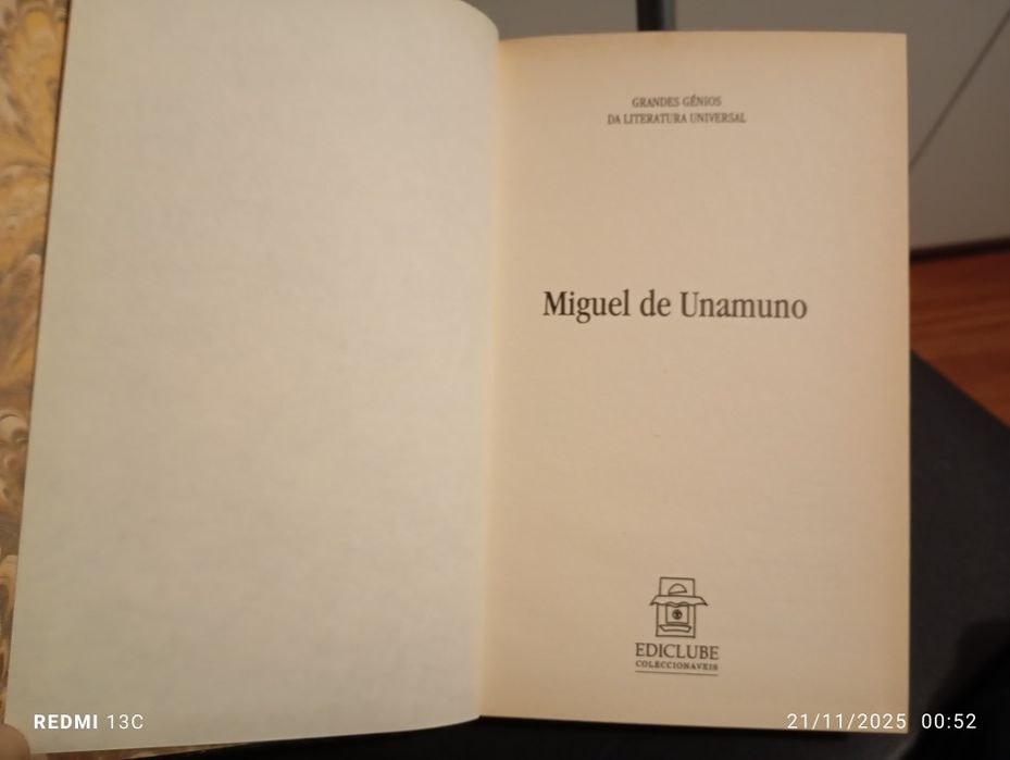 Livro " Amor e pedagogia-Nada menos que todo um homem"