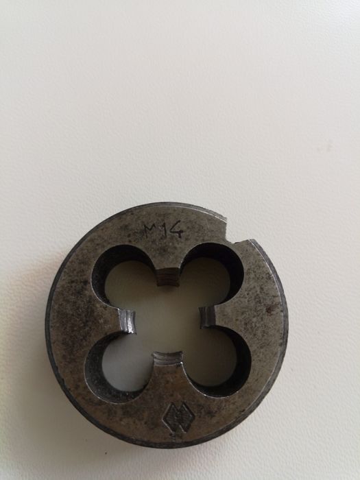 Лерки на М14 и М16 Для нарезки резьбы.