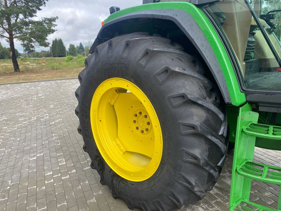 John Deere 6900 135к.с.