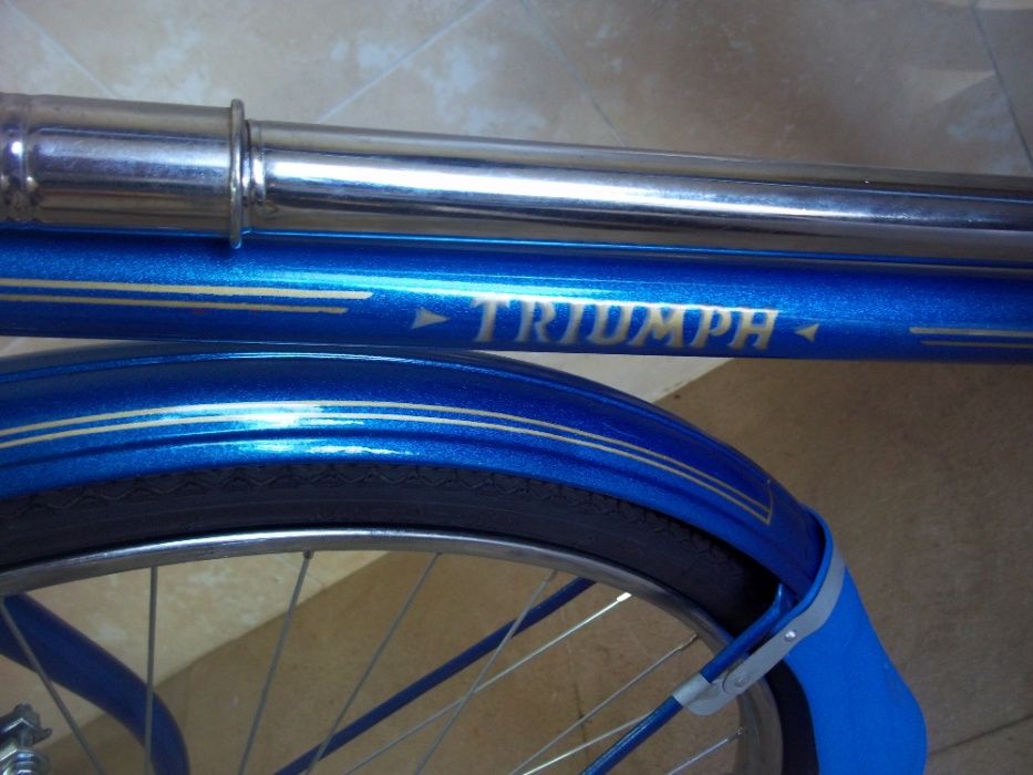 Bicicleta Triumph Vintage c/ mudanças