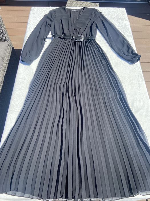 Sukienka Guess roz 38 M