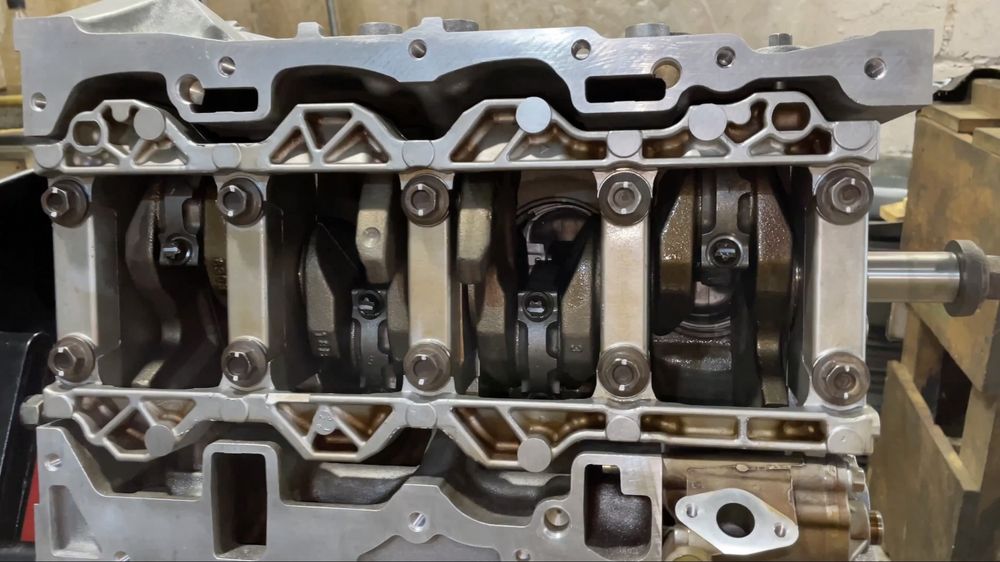 Продам двигун Ford Mondeo 2.0-1.8 бензин МК3 duratec