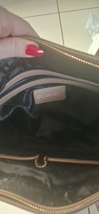 Torebka nieużywana firmy Ochnik.