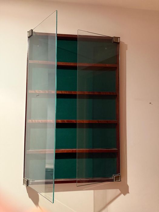 4 Móveis para exposição de coleções