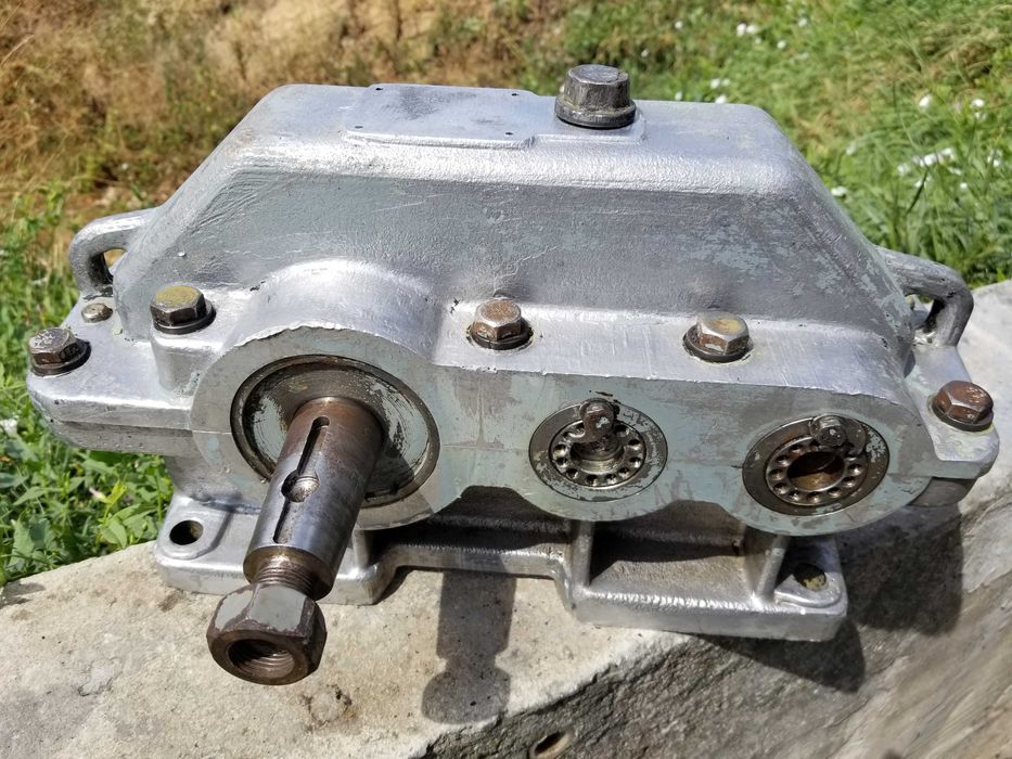 Редуктор циліндричний Ц2У-100