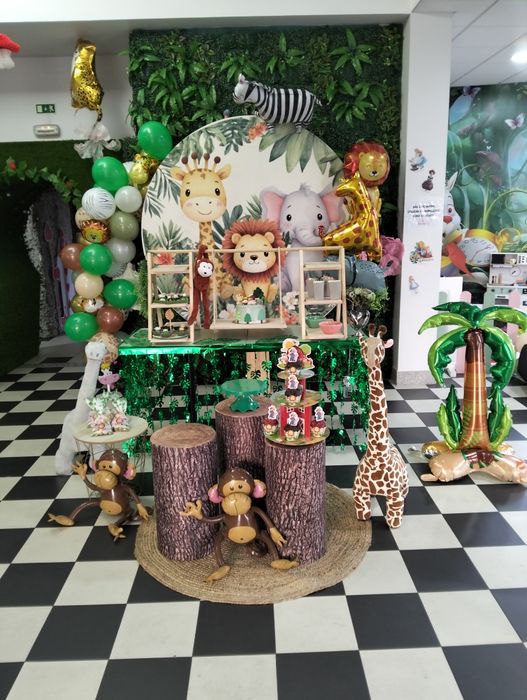Conjunto em madeira para decoração