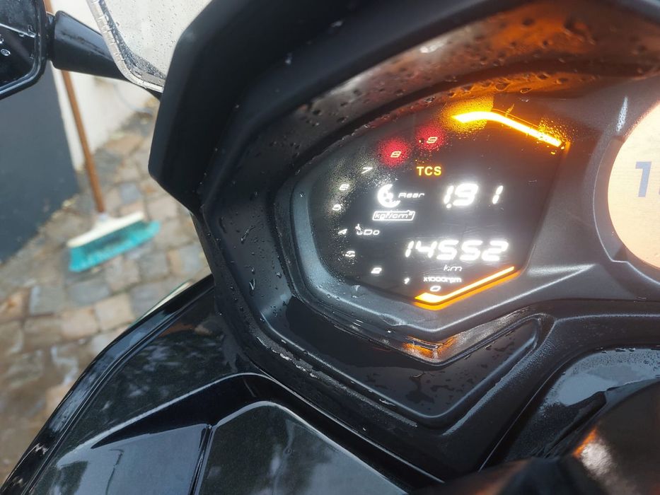 Kymco AK 550 – 2023 – 14.552 km