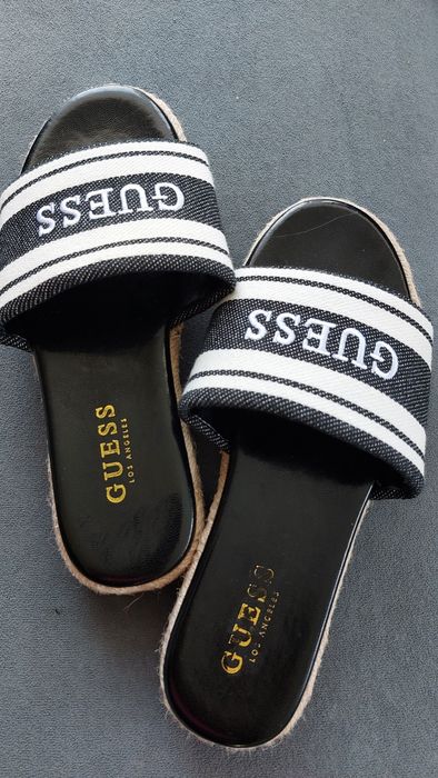 Nowe klapki Guess rozmiar 35
