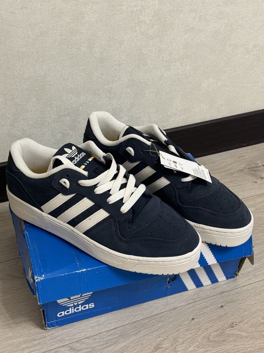 Кеди нові чоловічі адідас Adidas