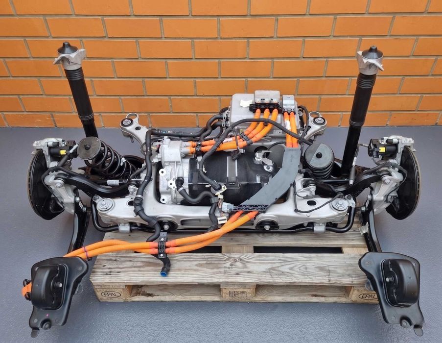 Підвіска Volvo C40 Recharge передня або задня підрамник разборка