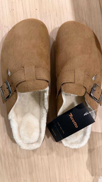 Chinelos/Socos com Pelo – Castanho – Tamanho 40 – Novos