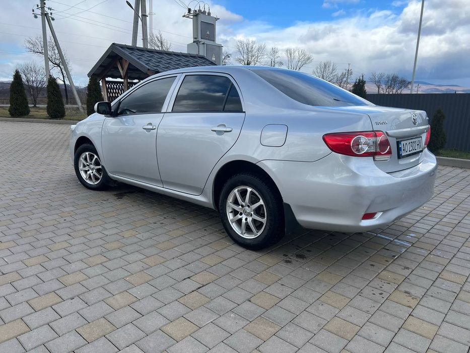 Toyota Corolla 2010 рік 1.3 бензин