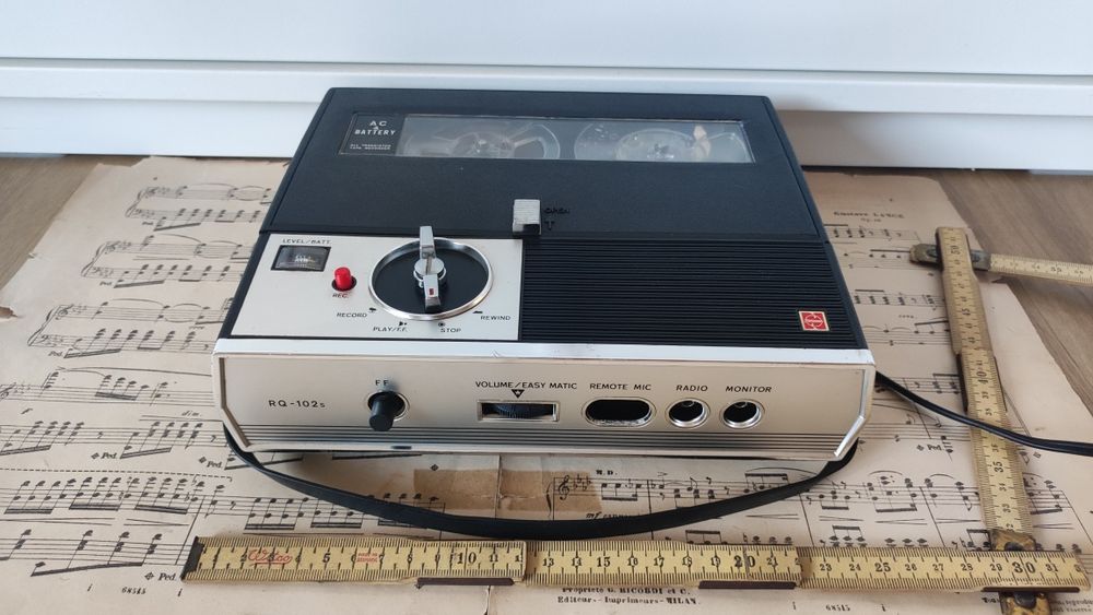 National RQ-102S Panasonic Gravador de bobines antigo