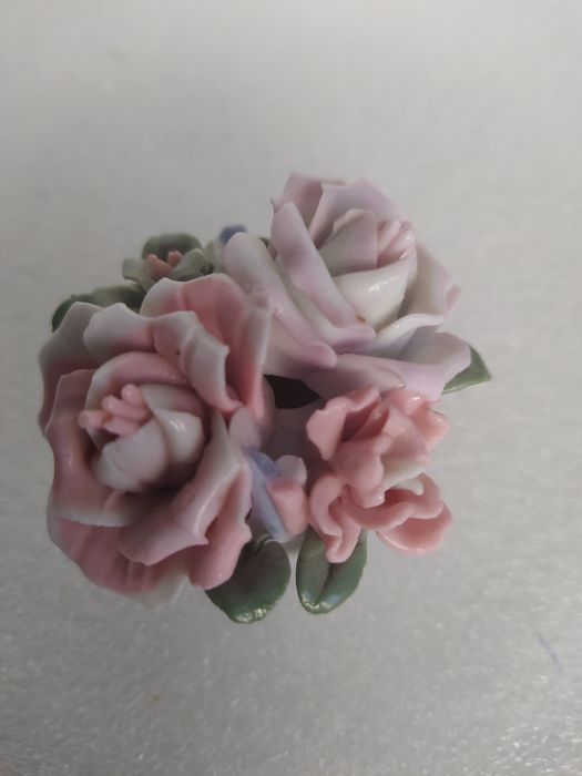 Ceramiczne róże małe