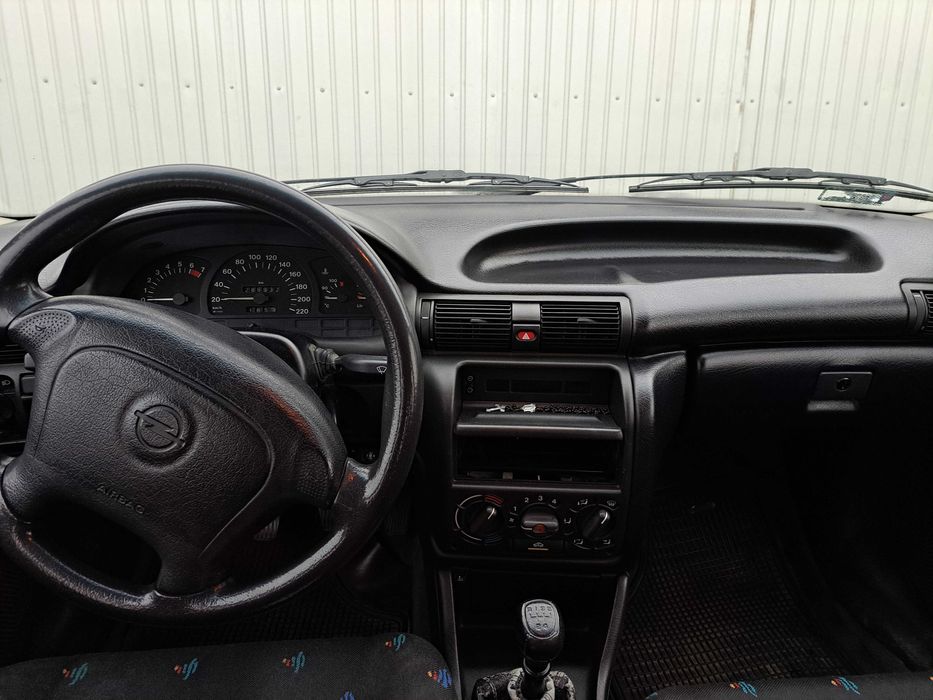 Opel Astra 1.6 KAT w bardzo dobrym stanie!