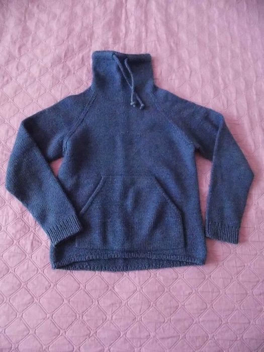 Вязаная толстовка на мальчика Ручная работа