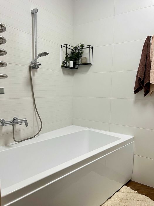 Центр. 3 кімнати. Озеро та парк. Власник. Звітні документи