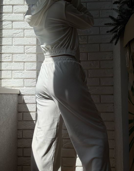 Білий костюм ( худі + штани)