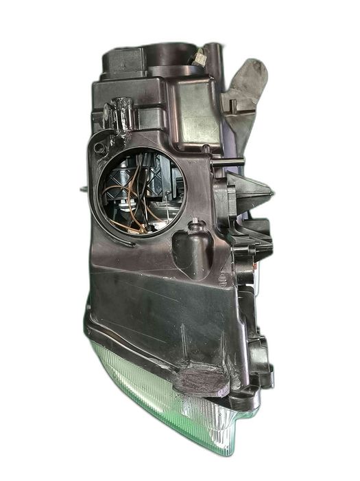 Ótica / Farol Direito SKODA SUPERB II 3T1941016E (OEM) | 1ZS24704710 (OEM)