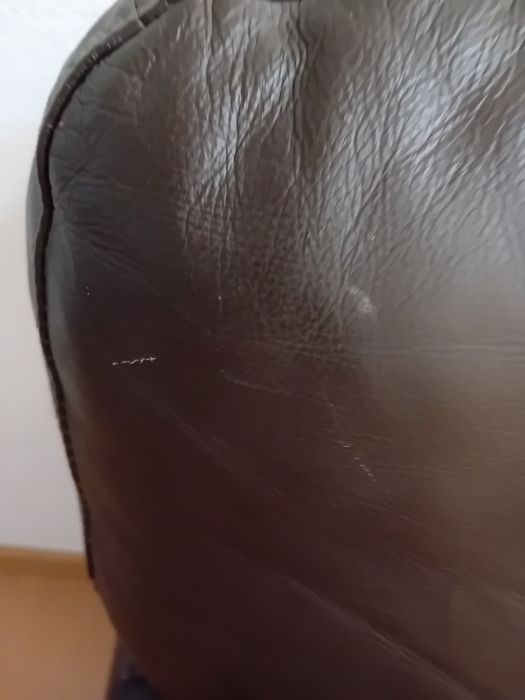 Sofá castanho 2 lugares
