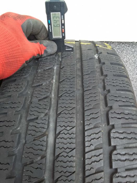 2 opony zimowe Kumho 235/45R18 rant, bieżnik 6mm.