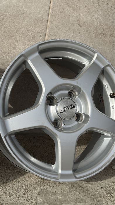 Vendo: 4 jantes Inter Action 4x100 MINI R50 R52 R53 + 2 pneus