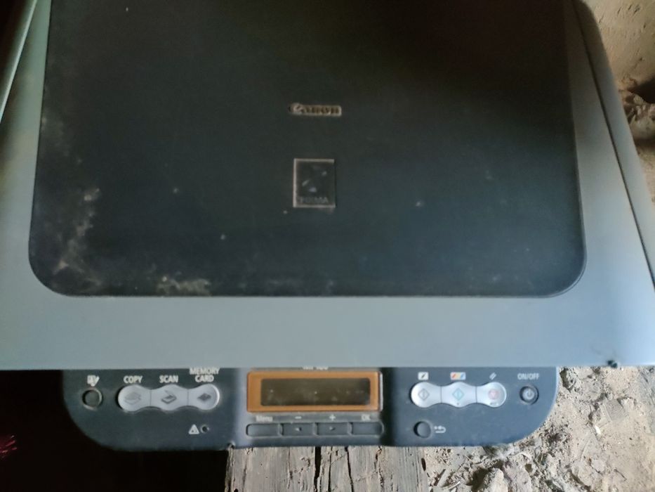 drukarka wielofunkcyjna Canon Pixma MP180.