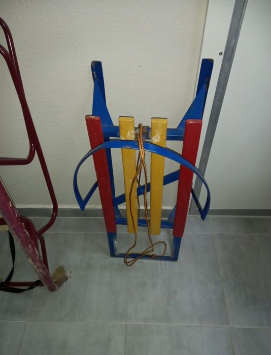 Нужны срочно санки