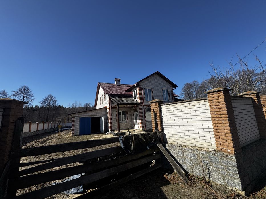 Продаються 2 сучасні таунхауси в с. Березівка (поруч з Житомиром )