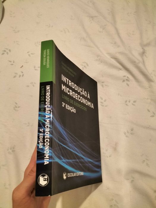 Introdução à Microeconomia - Livro de Exercícios 3° Edição