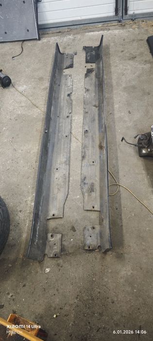 Nakładki na progi BMW E38 long po lift 750il