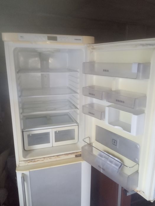 Холодильник Sumsung