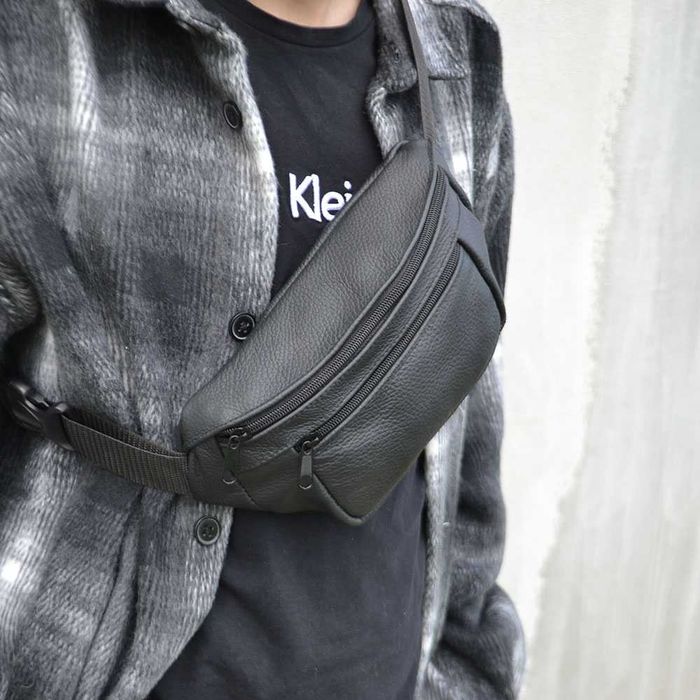 Шкіряна якісна бананка чоловіча/жіноча сумка чорна з натуральної шкіри