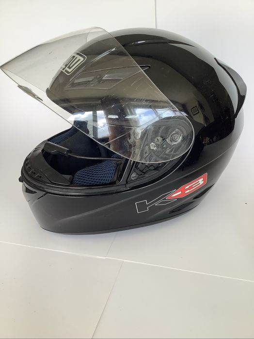 Capacete AGV Preto + auricular Bluetooth