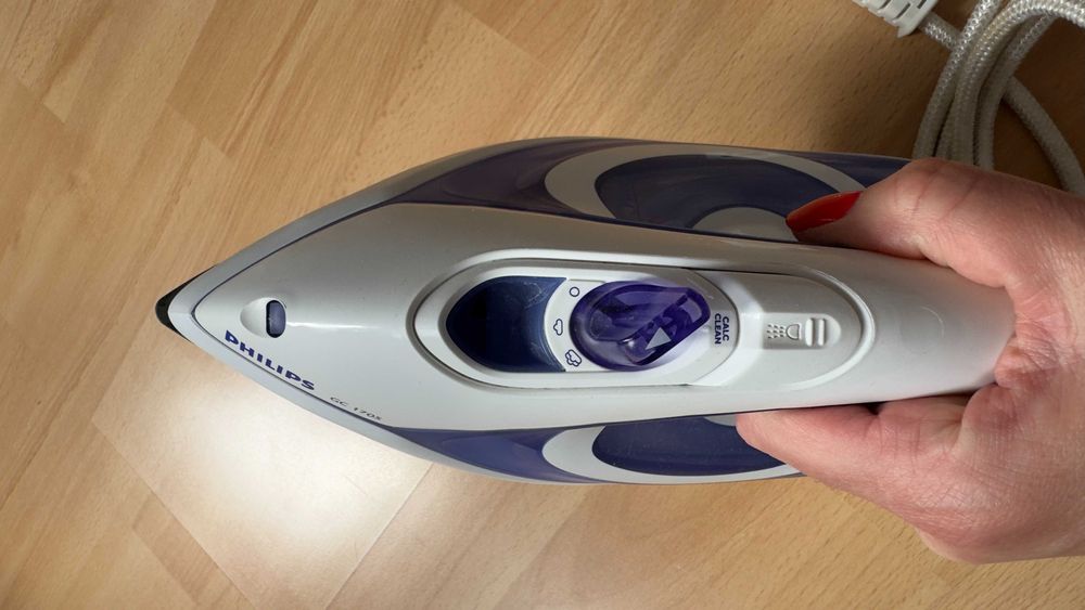 Żelazko firmy Philips GC 1705