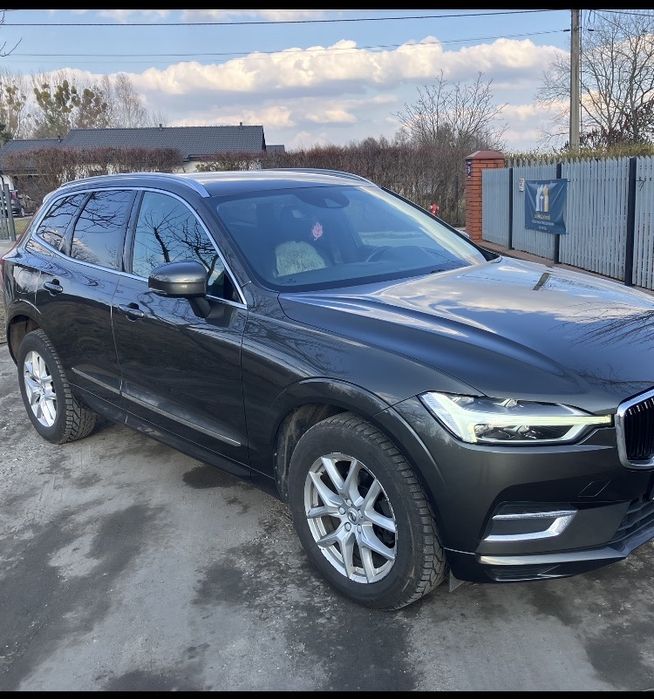 Volvo xc60 D4 2019  rok
