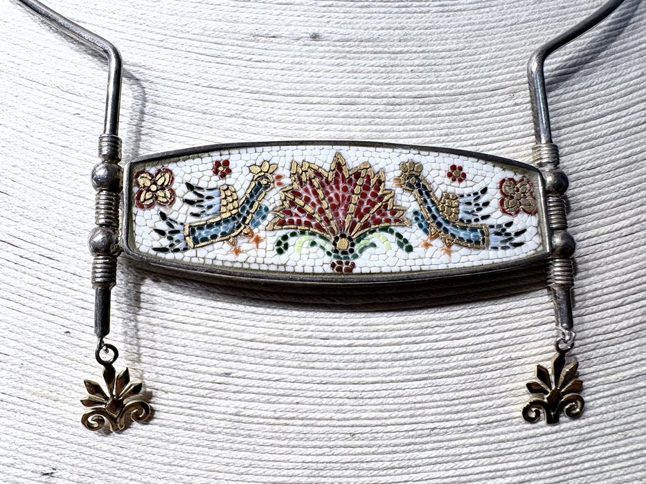 Lindissimo, invulgar colar vintage em prata com micromosaíco e ouro