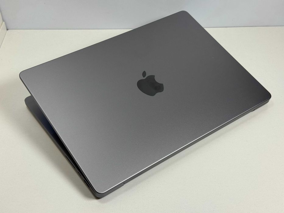 Apple MacBook Pro 14 2021 M1 Pro 16GB RAM 512GB SSD Super Stan