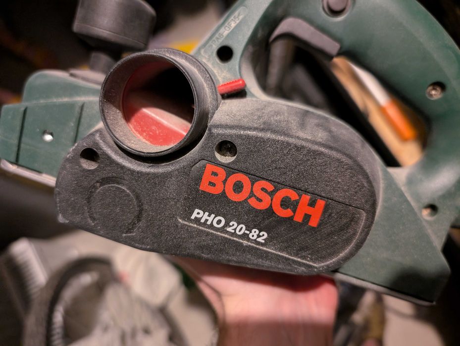 Електрорубанок Bosch PHO 20-82 з Англії