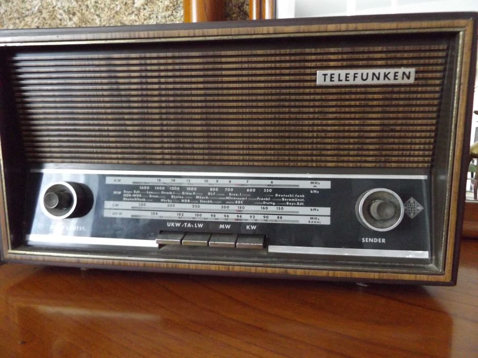 Rádio antigo funcionavel