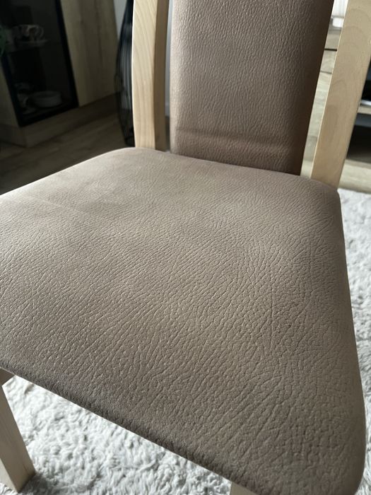 Drewniane krzesla - 6 sztuk